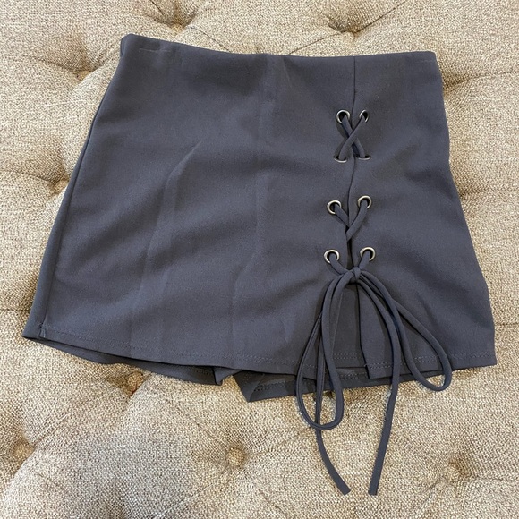 Dark Gray Lace Up Skort - Picture 5 of 7
